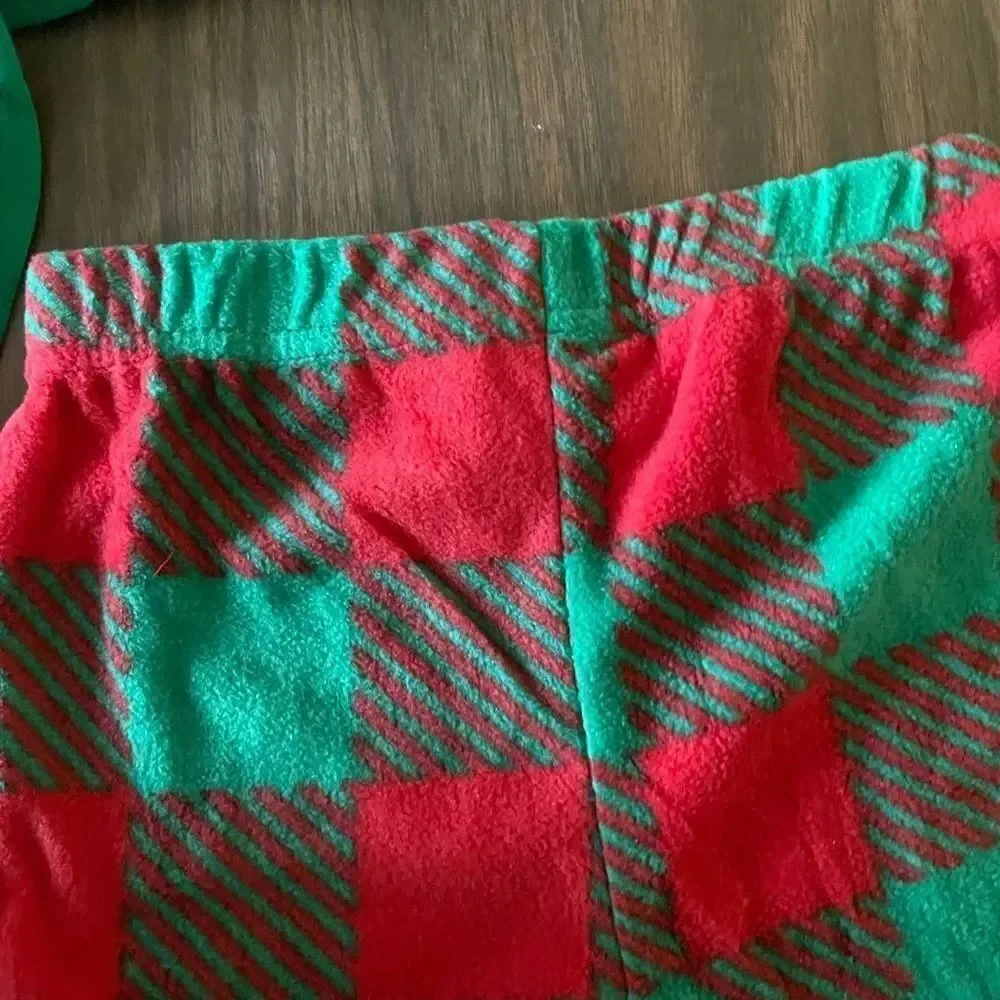 Santa Paws Kids Pajamas - Green and Red 24m NWT